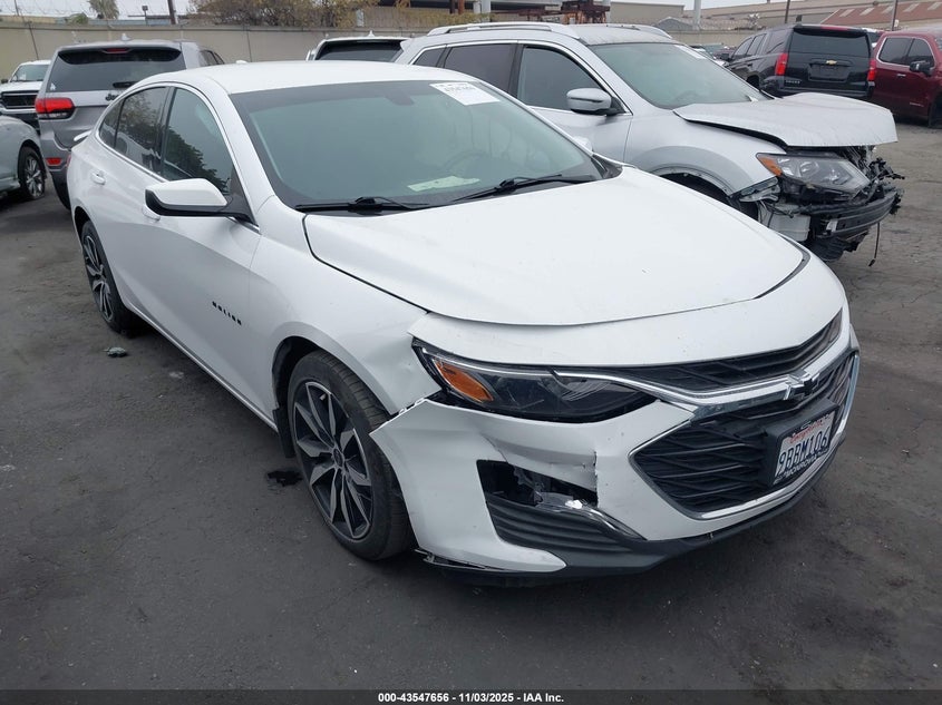 CHEVROLET MALIBU FWD RS