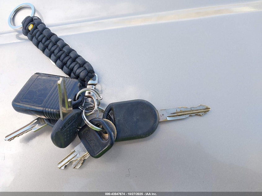 2003 Ford E-350 Super Duty Xl/Xlt VIN: 1FBSS31LX3HA99644 Lot: 43547674