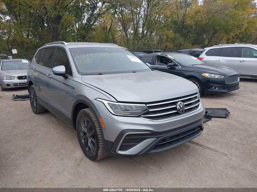 VOLKSWAGEN TIGUAN 2.0T SE