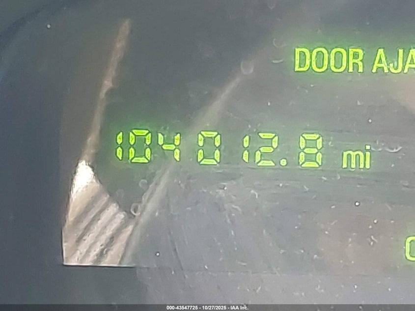 2002 Lincoln Town Car Executive VIN: 1LNHM81W52Y671124 Lot: 43547725