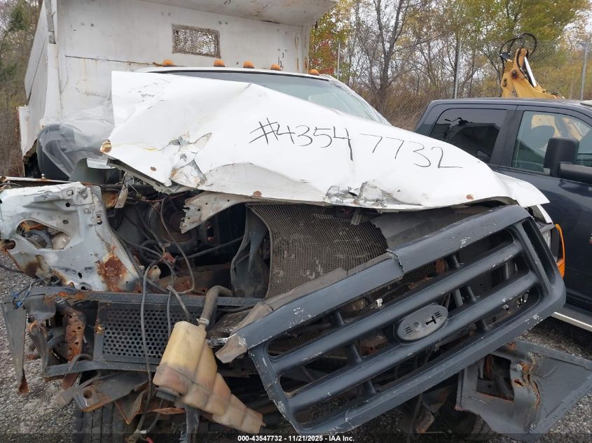 2001 Ford F-550 Xl/Xlt VIN: 1FDAF57S01ED14819 Lot: 43547732