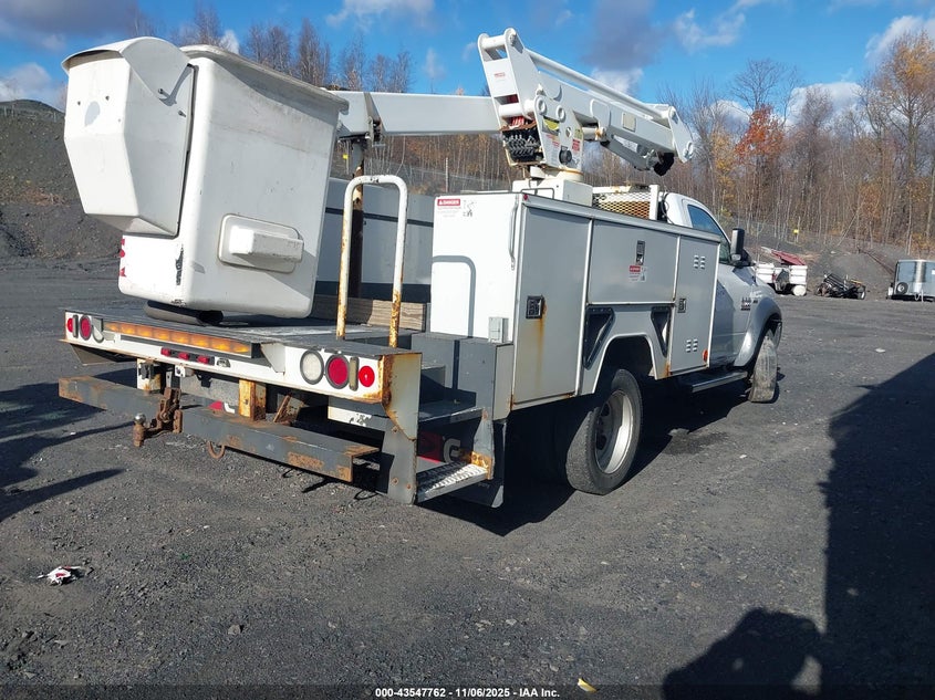 3C7WRMAJ3GG348057 2016 RAM 5500 photo no. 4