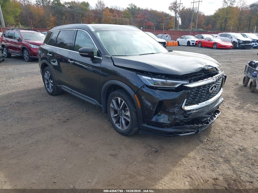 INFINITI QX60 LUXE AWD