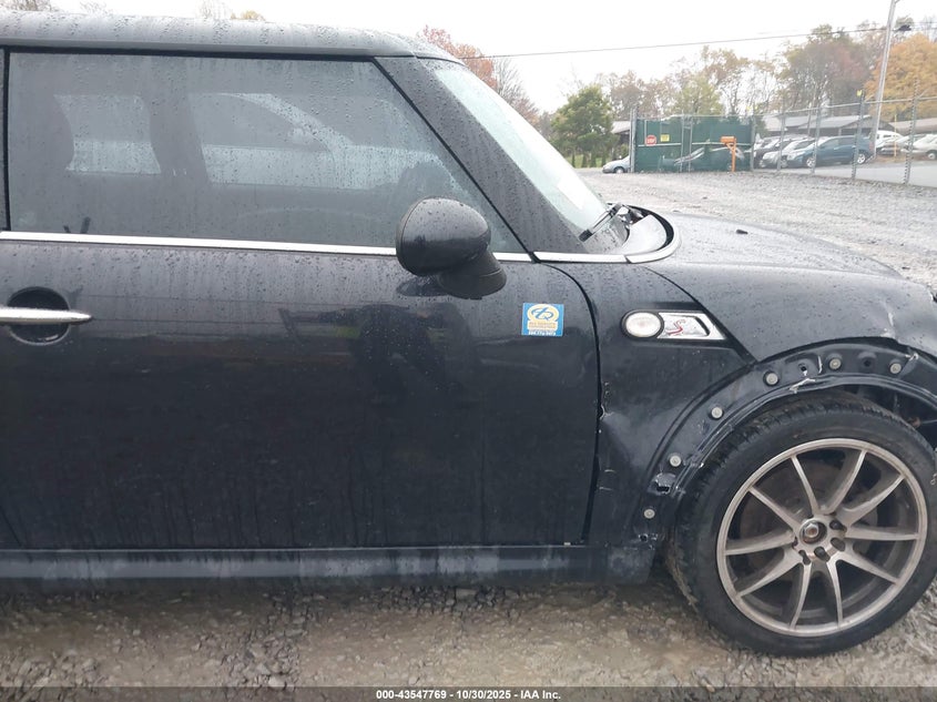 2007 Mini Cooper S VIN: WMWMF735X7TL83855 Lot: 43547769