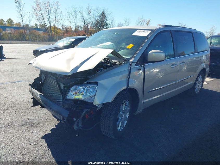 2C4RC1BG8DR539752 2013 CHRYSLER TOWN & COUNTRY photo no. 2