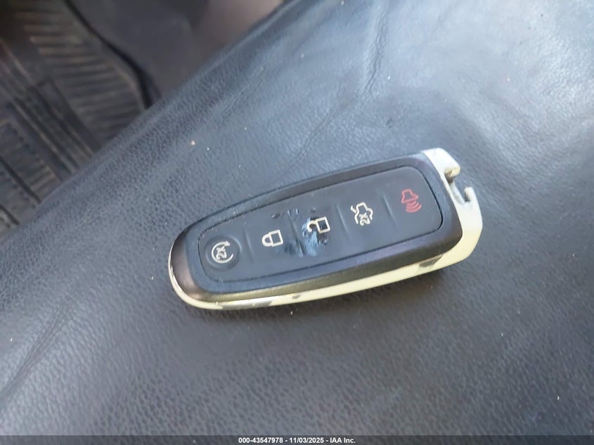 2017 Ford Escape Titanium VIN: 1FMCU9J99HUC77894 Lot: 43547978