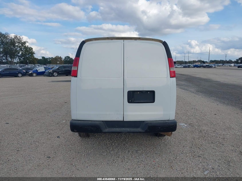 2017 Chevrolet Express 2500 Work Van VIN: 1GCWGAF17H1197346 Lot: 43548065