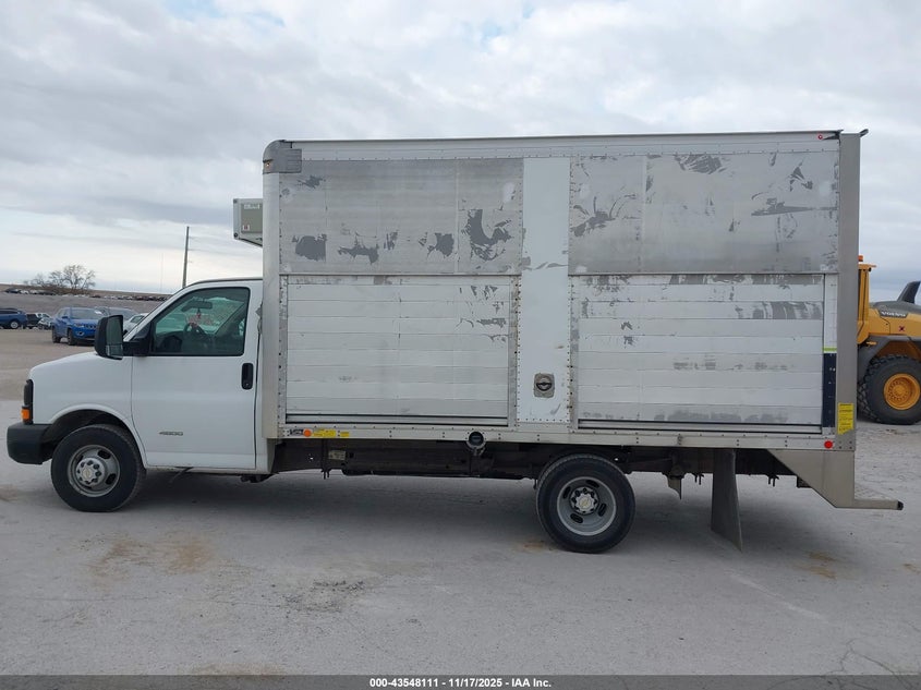 2015 Chevrolet Express Cutaway 4500 VIN: 1GB6G5CG9F1153057 Lot: 43548111