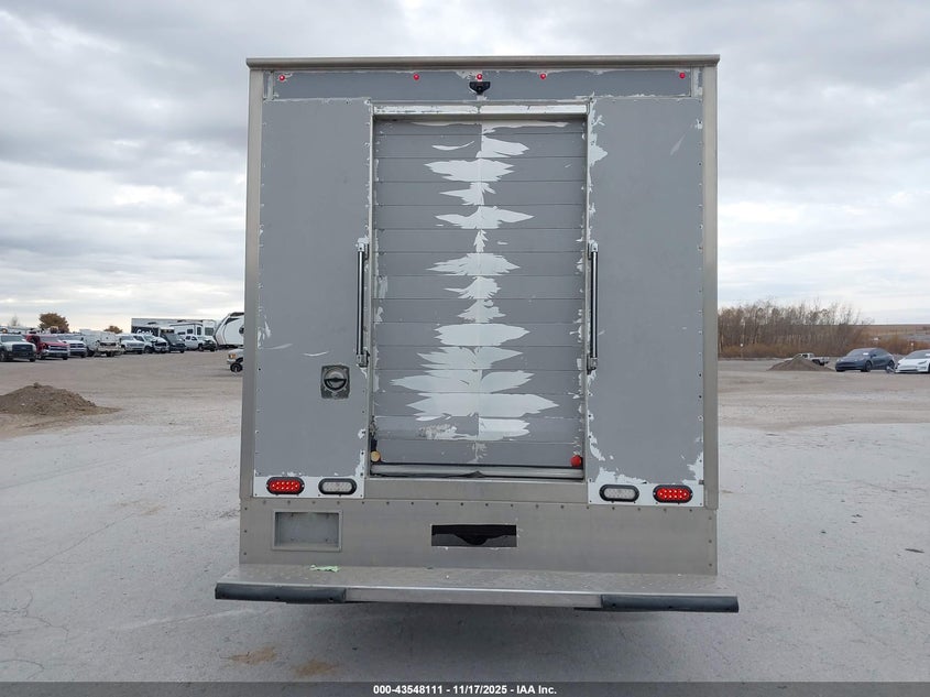 2015 Chevrolet Express Cutaway 4500 VIN: 1GB6G5CG9F1153057 Lot: 43548111