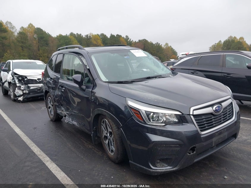 SUBARU FORESTER PREMIUM