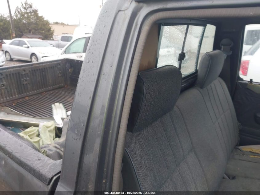 1994 Toyota Pickup 1/2 Ton Short Whlbse Dx VIN: 4TARN01P3RZ234495 Lot: 43548163