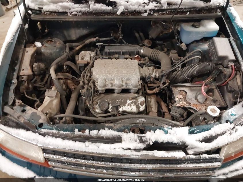 1994 Plymouth Voyager VIN: 2P4GH2532RR752724 Lot: 43548254