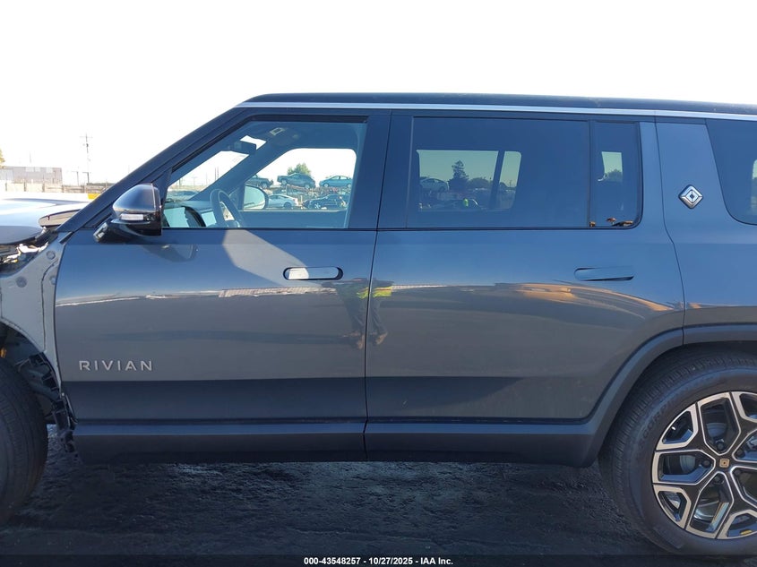 2026 Rivian R1S VIN: 7PDSGCBA8TN075797 Lot: 43548257