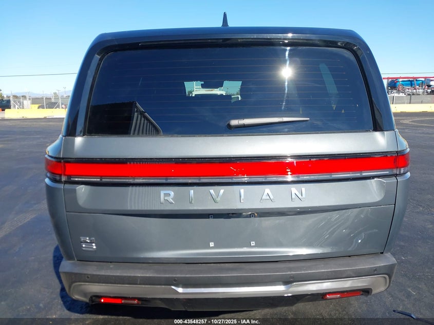2026 Rivian R1S VIN: 7PDSGCBA8TN075797 Lot: 43548257