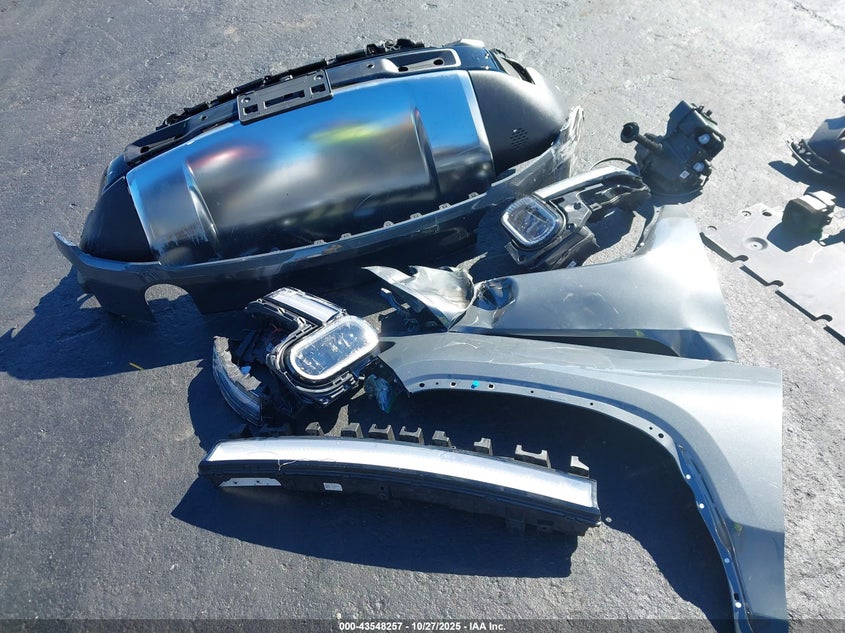 2026 Rivian R1S VIN: 7PDSGCBA8TN075797 Lot: 43548257