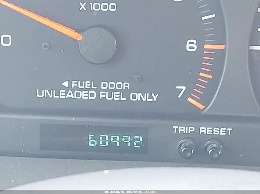 2000 Chrysler Town & Country Lxi VIN: 1C4GP54L5YB626848 Lot: 43548276