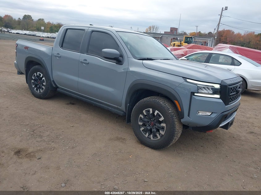 NISSAN FRONTIER PRO-4X 4X4