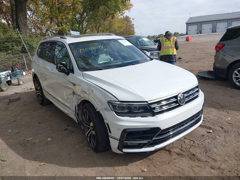 VOLKSWAGEN TIGUAN 2.0T SEL PREMIUM/2.0T SEL PREMIUM R-LINE