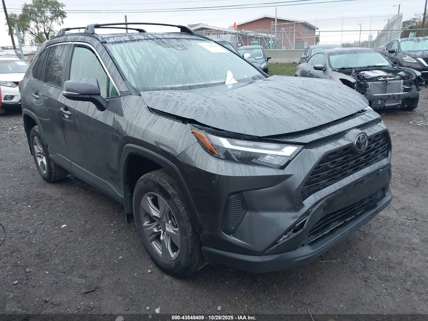 TOYOTA RAV4 XLE