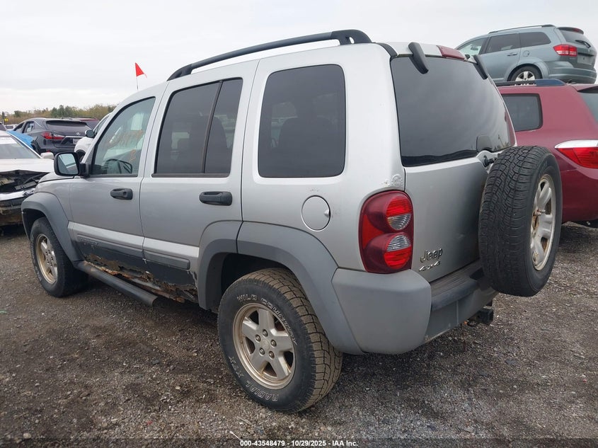 1J4GL48K55W520549 2005 JEEP LIBERTY (NORTH AMERICA) photo no. 3