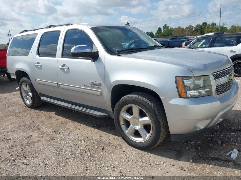 CHEVROLET SUBURBAN LT
