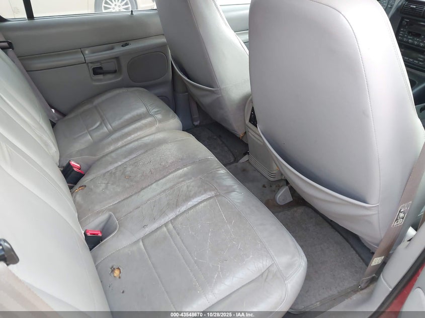 2000 Mercury Mountaineer VIN: 4M2ZU66E8YUJ39034 Lot: 43548670