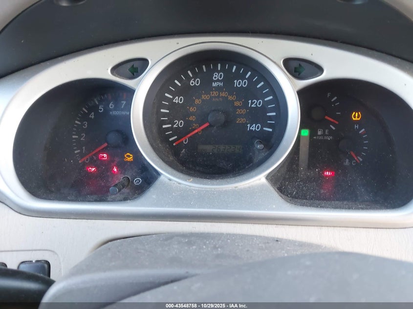 JTEGP21A440018239 2004 TOYOTA HIGHLANDER photo no. 7