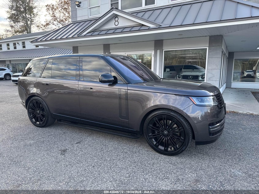 LAND ROVER NEW RANGE ROVER FIRST EDITION