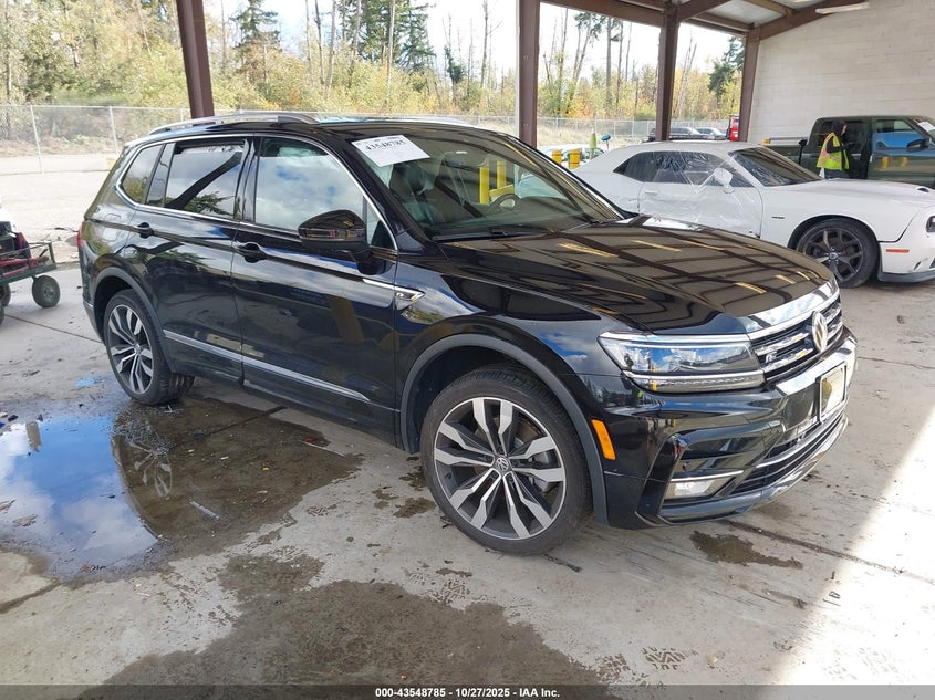 VOLKSWAGEN TIGUAN 2.0T SEL PREMIUM R-LINE