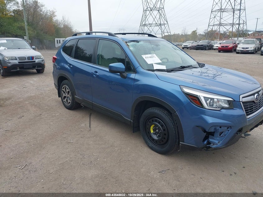 SUBARU FORESTER PREMIUM