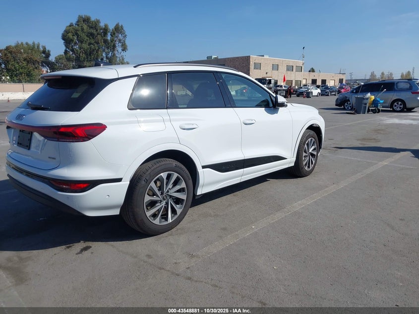 2025 Audi Q6(VIN: WA114BGF2SA042708