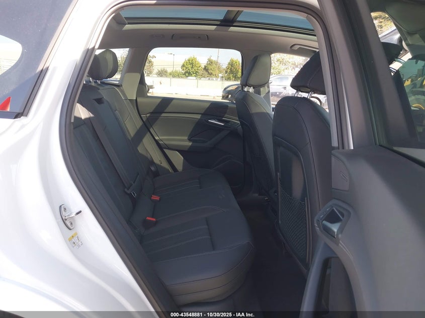 2025 Audi Q6(VIN: WA114BGF2SA042708