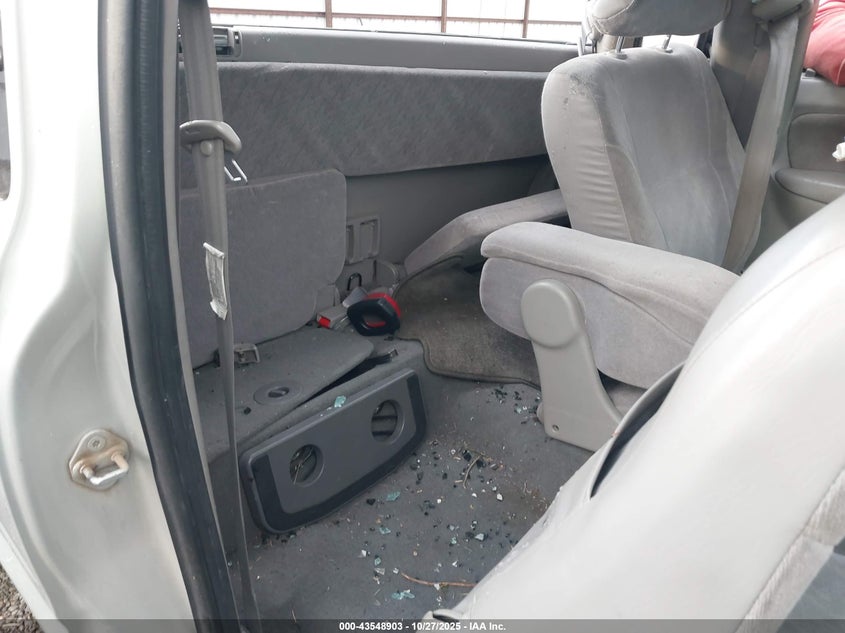 5TEWM72N33Z261272 2003 TOYOTA TACOMA photo no. 8