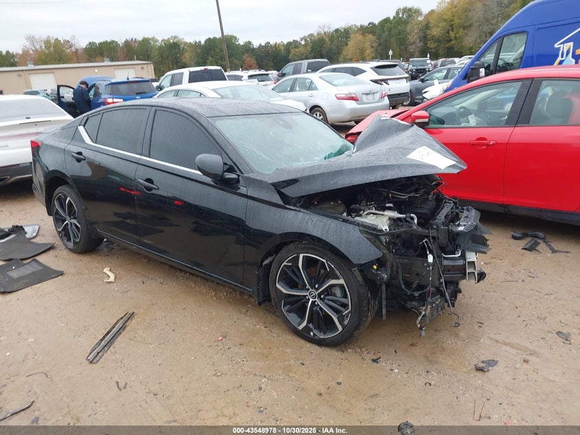 NISSAN ALTIMA SR FWD