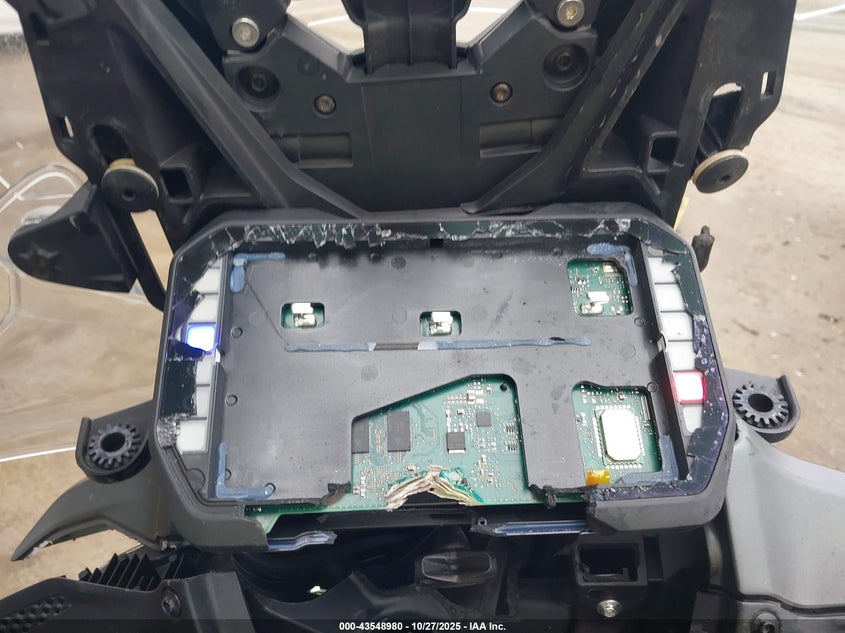 2022 Ducati Multistrada V4/V4S/V4 S Sport VIN: ZDMAALVWXNB014228 Lot: 43548980