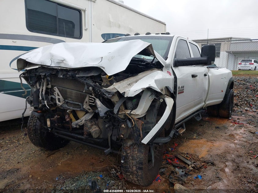 3C63RRGLXEG220599 2014 RAM 3500 photo no. 2