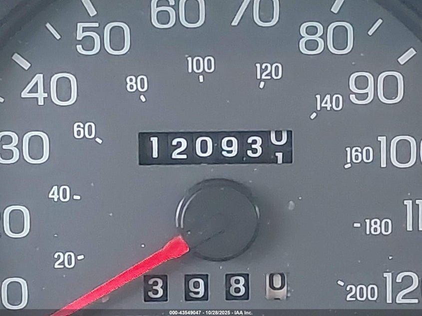 2004 Mercury Grand Marquis Ls VIN: 2MEHM75W04X657304 Lot: 43549047