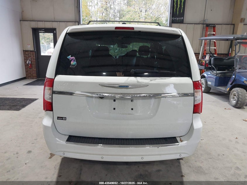 2015 Chrysler Town & Country Touring-L VIN: 2C4RC1CG9FR619949 Lot: 43549052