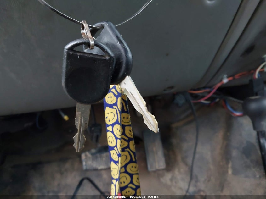 2004 Ford F-250 VIN: 1FTNF21L14EB00772 Lot: 43549167