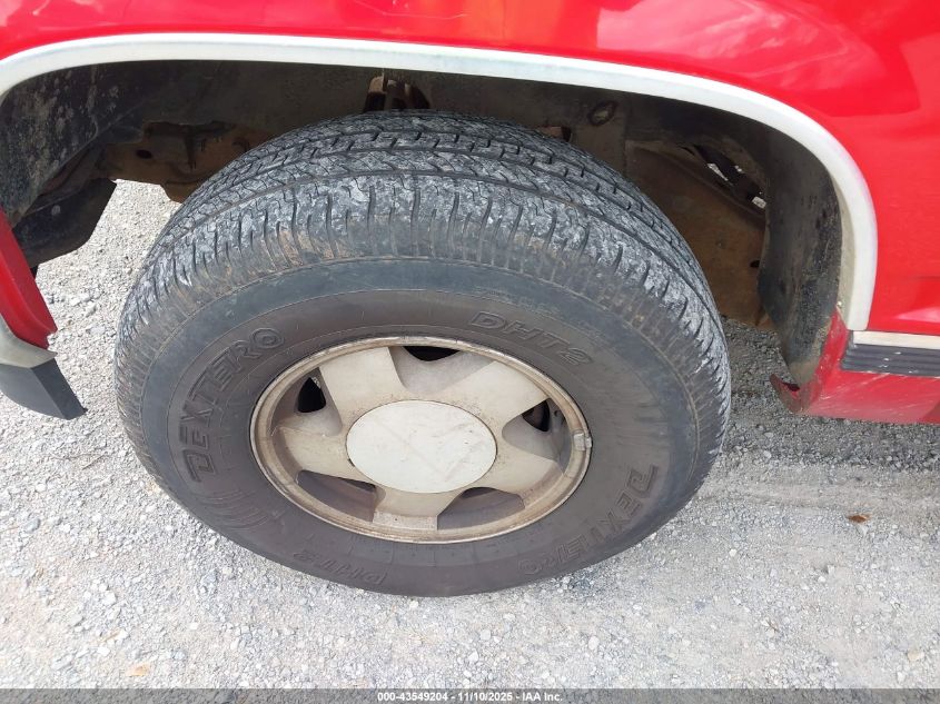 1996 Chevrolet Gmt-400 K1500 VIN: 1GCEK19R4TE243745 Lot: 43549204