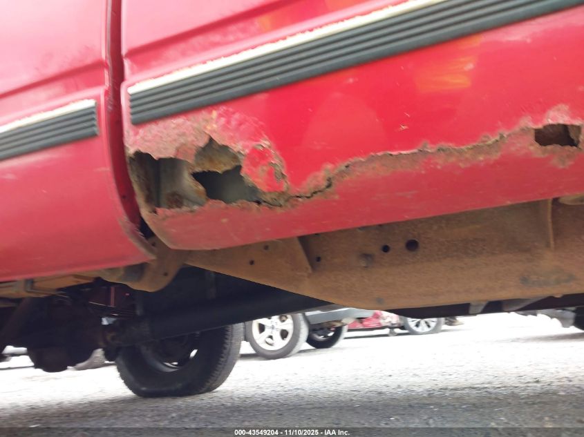 1996 Chevrolet Gmt-400 K1500 VIN: 1GCEK19R4TE243745 Lot: 43549204