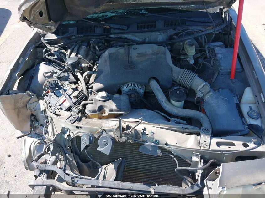 2002 Ford Crown Victoria Standard VIN: 2FAFP73W72X116031 Lot: 43549302