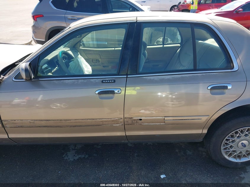 2002 Ford Crown Victoria Standard VIN: 2FAFP73W72X116031 Lot: 43549302