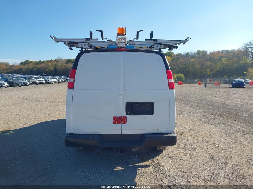 2018 Chevrolet Express 2500 Work Van VIN: 1GCWGAFP0J1335951 Lot: 43549306