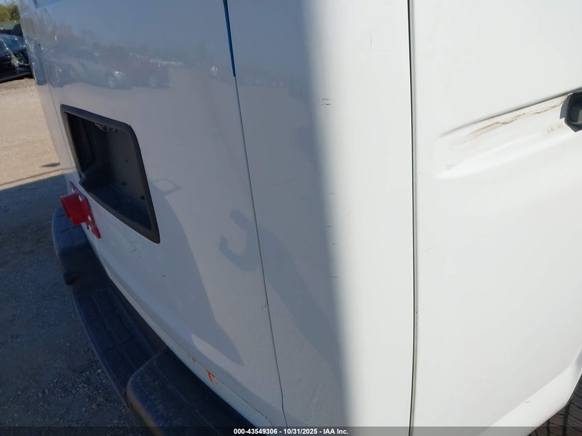 2018 Chevrolet Express 2500 Work Van VIN: 1GCWGAFP0J1335951 Lot: 43549306