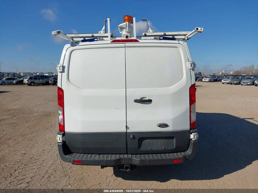 2017 Ford Transit-250 VIN: 1FTYR1YM9HKB05576 Lot: 43549309