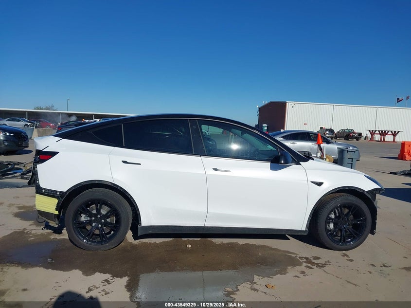 2021 Tesla Model Y Long Range Dual Motor All-Wheel Drive VIN: 5YJYGAEE3MF160003 Lot: 43549329