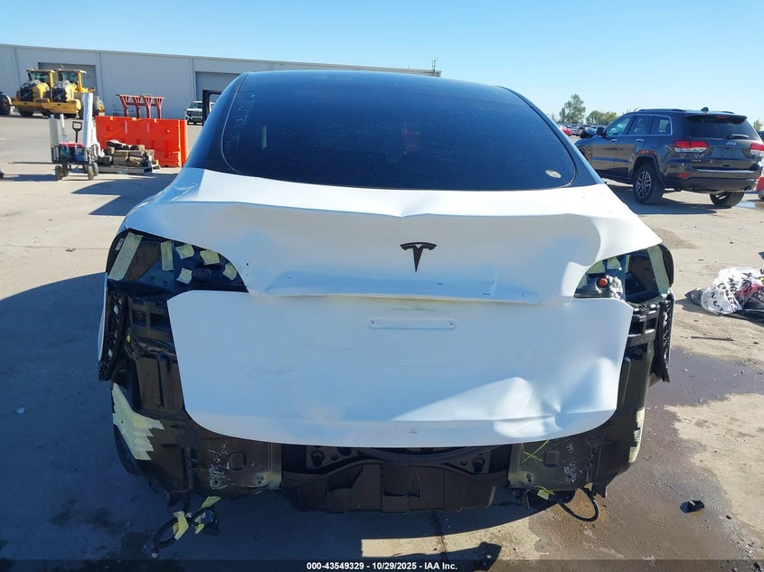2021 Tesla Model Y Long Range Dual Motor All-Wheel Drive VIN: 5YJYGAEE3MF160003 Lot: 43549329