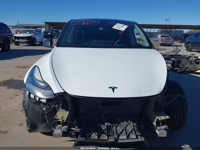 2021 Tesla Model Y Long Range Dual Motor All-Wheel Drive VIN: 5YJYGAEE3MF160003 Lot: 43549329