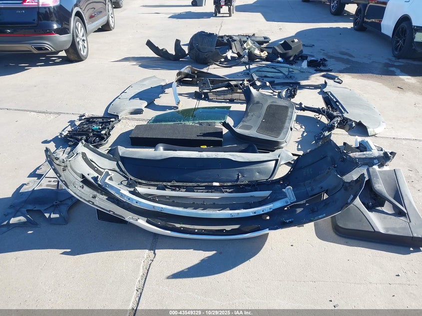 2021 Tesla Model Y Long Range Dual Motor All-Wheel Drive VIN: 5YJYGAEE3MF160003 Lot: 43549329